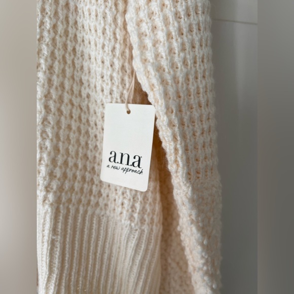 Cream Sweater - Picture 2 of 5